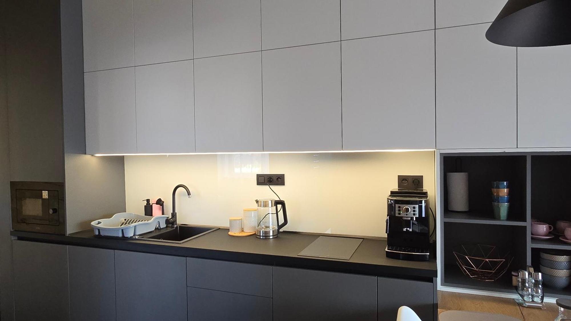 E3 Apartment *